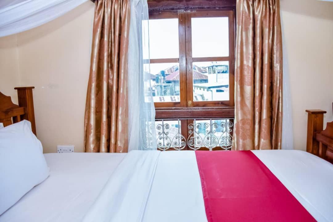 Red Sun Lodge Kokoni Ngambo Екстериор снимка