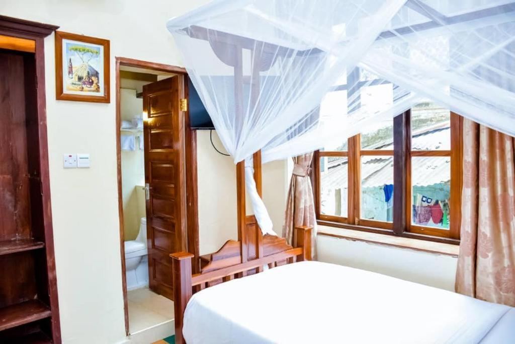 Red Sun Lodge Kokoni Ngambo Екстериор снимка